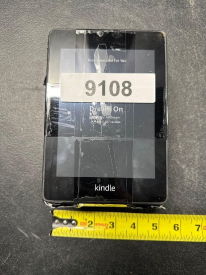 5 KINDLE E-READERS