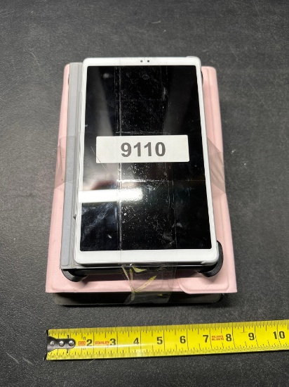5 SAMSUNG TABLETS