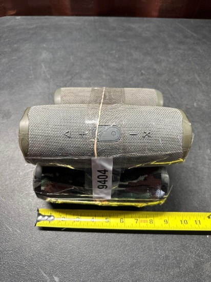 4 JBL PORTABLE WIRELESS SPEAKERS