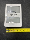 5 KINDLE E-READERS