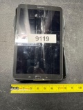 5 SAMSUNG TABLETS