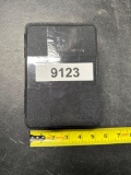 5 KINDLE E-READERS