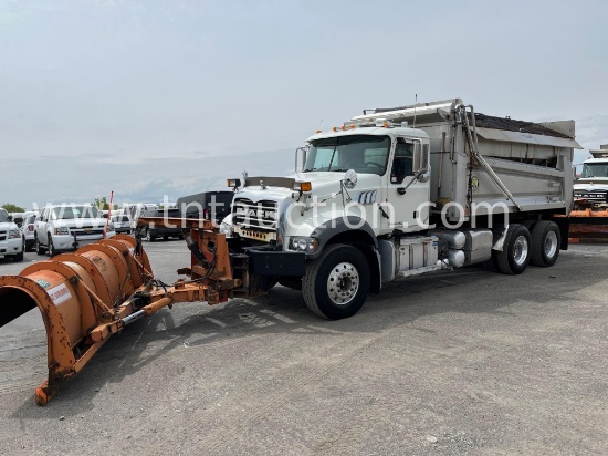 2012 Mack Granite Dump