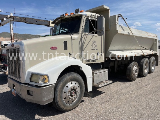 1996 Peterbilt 385 Dump