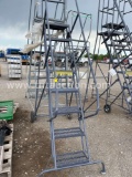 Warehouse steps
