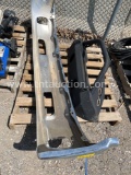 Pallet w/ bumpers