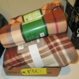 Lot of 5 Fleece Throws