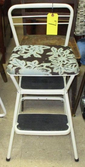 Step Stool with Seat