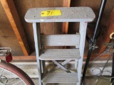 Wooden Step Ladder
