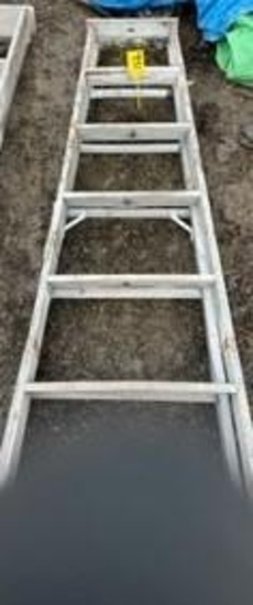 8' Wooden Step Ladder