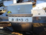Igloo 4 Burner Gas Grill