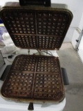 Dainty-Maid Waffle Maker