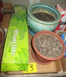 Plant Light, Pots