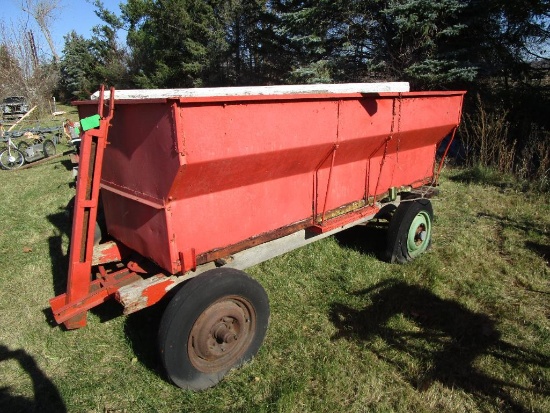 Gravity Box on Wagon