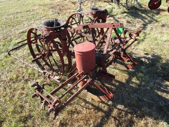 John Deere Implement