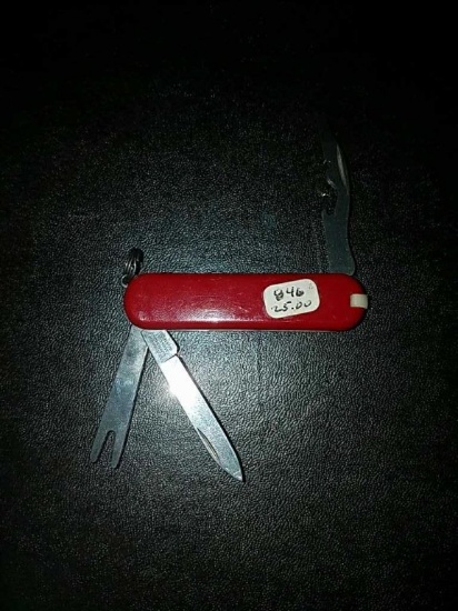 Victorinox 2" red golfers knife