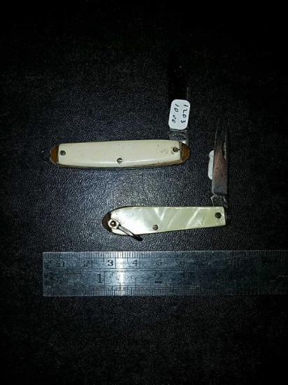 2 knives - Thornton USA and utica mother of pearl