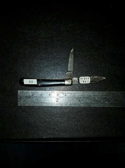 Case xx, 2 blade, crack in handle
