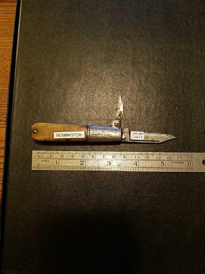 Remington,  2 blade (one is broken)