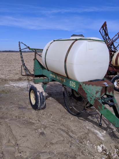 JD 535 PULL TYPE SPRAYER