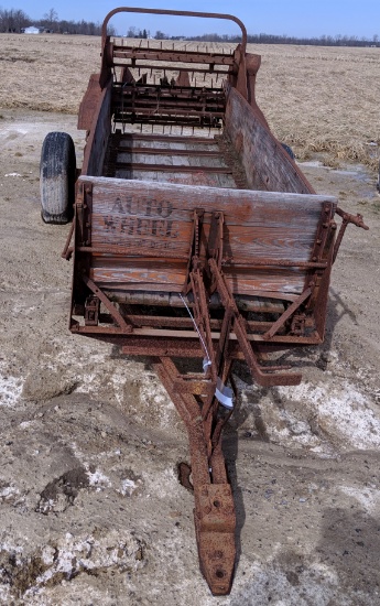 CO-OP GROUND DRIVEN MANURE SPREADER