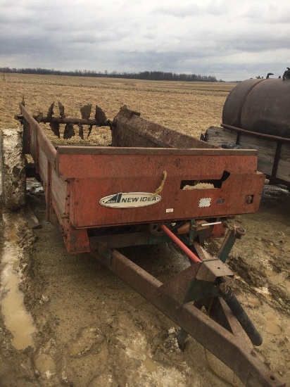 NEW IDEA MANURE SPREADER MODEL 212 - SN# 208713