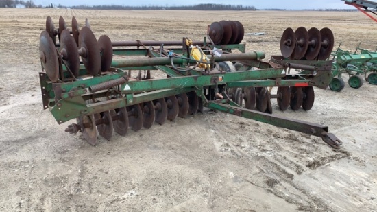 OLIVER 19FT DISC, MANUAL FOLD
