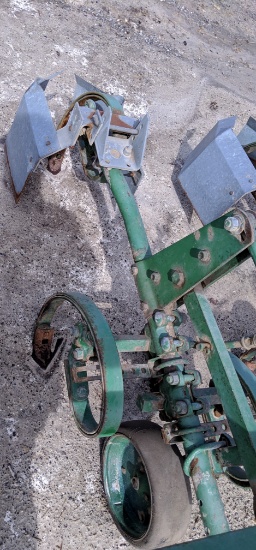 JD RG 630 ROW CULTIVATOR