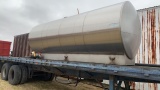 40 FT FLAT TRAILER WITH 3600 GAL. STAINLESS STEEL TANK AND 3 INCH TRANSFER