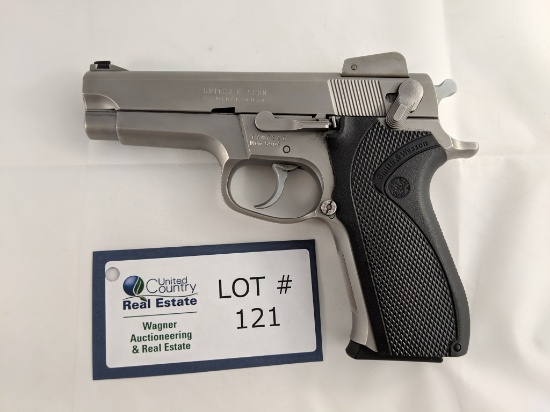 Smith & Wesson Model 59060