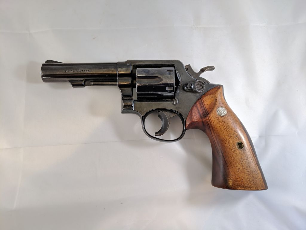 S&W 38 S&W SPECIAL CTG MOD. 10-6 W/ HOLSTER | Proxibid