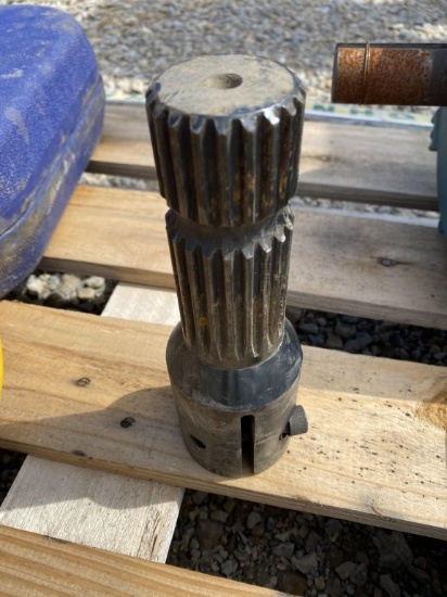 SMALL 1,000 TO BIG 1,000 PTO ADAPTER