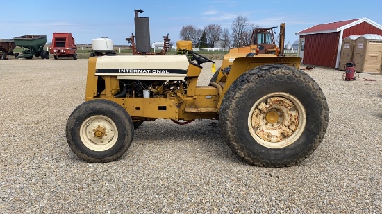 INTERNATIONAL 2410 B
