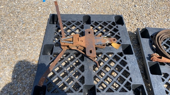 SCHUCK HITCH