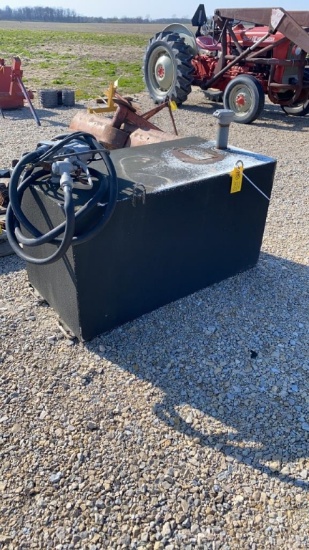 100 GALLON PORTABLE FUEL TANK WITH 12 V PUMP