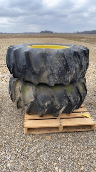 2 COMBINE TIRES 18.4X26
