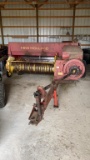 NEW HOLLAND SQUARE BALER 320