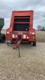 CASE INTERNATIONAL ROUND BALER 8450