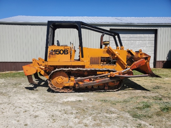 Case 1150B Dozer, Ripper, 6 Way Blade, PTO, Root Rake, Shows 4832 Hours