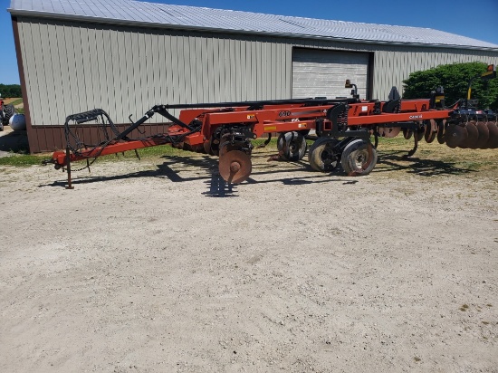 Case IH 690 Ripper, Conser-Til 7 Shank Disc Ripper, Hyraulic Folding Rear Leveling Discs, Rear Hitch