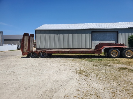 Nelson Lowboy Trailer w/Ramps Fixed Neck, Hydraulic Ramps, 104” Wide, 27’ Long (24’ Flat w/3’ Dove,
