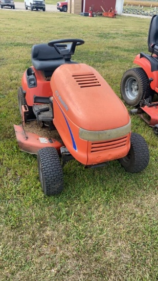 SIMPLICITY REGENT 38" RIDING MOWER