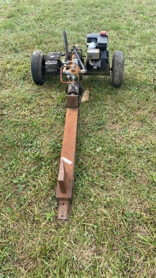 Gas powered log splitter
