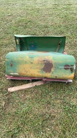JD 4320 fenders