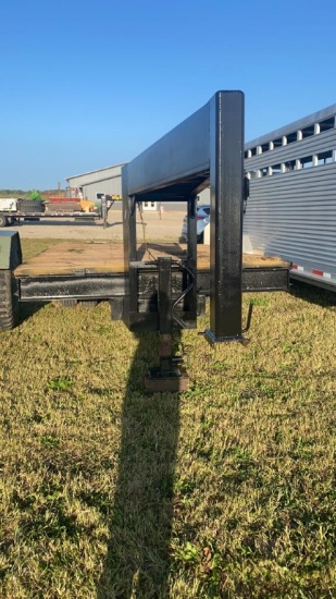 1986 WISCONSIN 22" GOOSENECK FLATBED TILT TOP TRAILER
