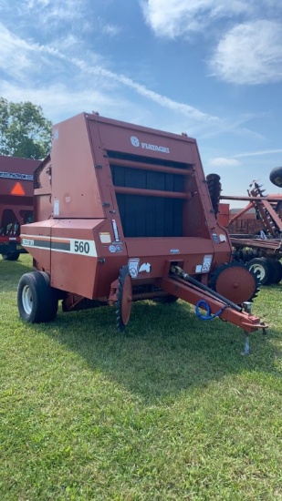 "HESSTON 560 ROUND BALER GATHERING WHEELS