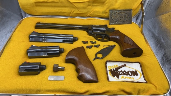 Dan Wesson, Series 15, 357mag, Revolver, three
