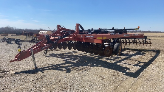 Brillion Land Commander 3, Stalk Ripper, 7 Shank,Hyd. Disc Gang, 21” Rear, 20.5” Front