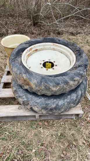 New Idea Manure Spreader Tires and Rims