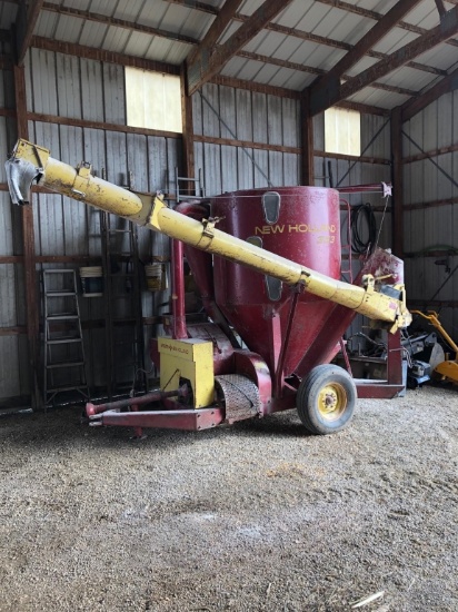 New Holland 353 Feed Grinder, Works Great
